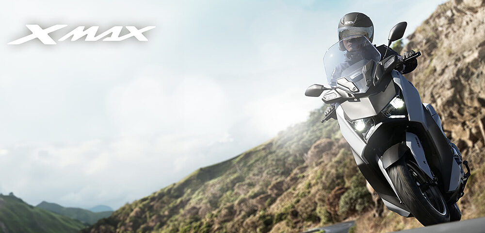 スポーツスクーター「XMAX ABS」2024年モデルを発売～TMAXと連携したブランドカラーやXMAXらしさを際立たせたカラーなど4色新採用